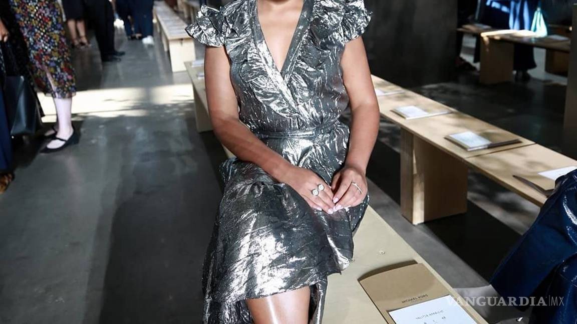 $!Yalitza Aparicio enamora en desfile de Michael Kors