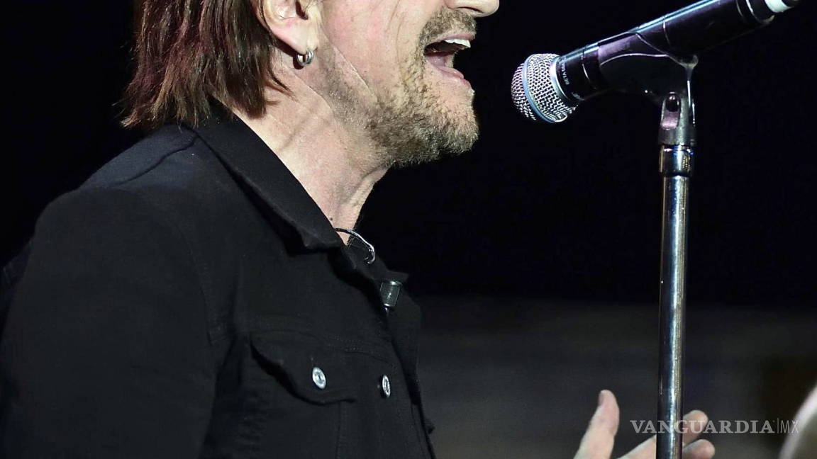 Bono recupera la voz tras concierto en Berlín y continúa con la gira