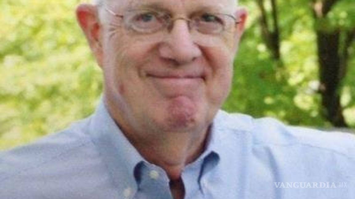 $!Muere el creador del famoso vaso rojo