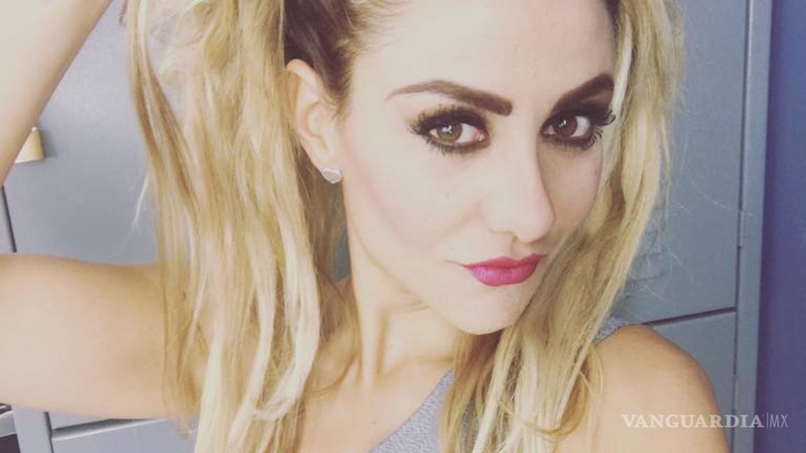 $!Conductora acusada de misoginia será candidata de Morena en Puebla