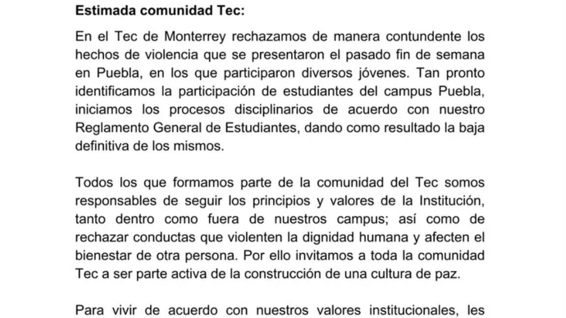 $!Estudiantes del Tec de Monterrey, entre los jóvenes que golpearon a otro en Puebla, los expulsan