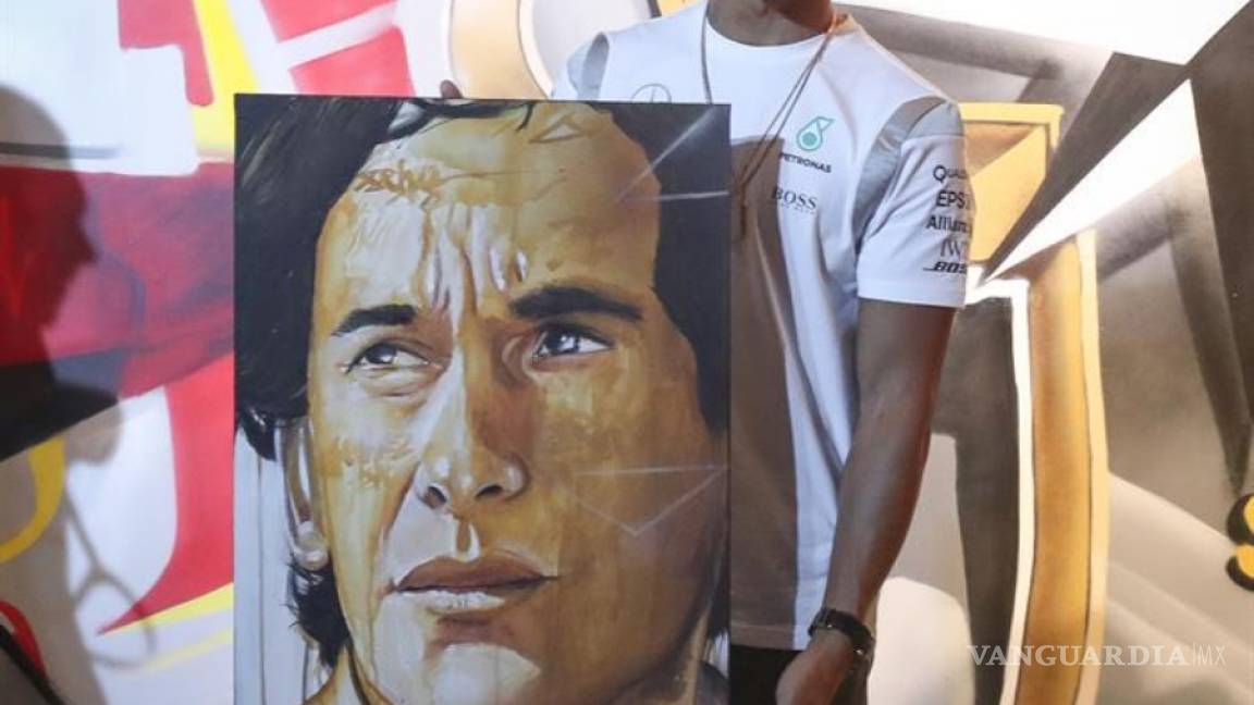 Hamilton rinde homenaje a su &quot;ídolo&quot; Ayrton Senna