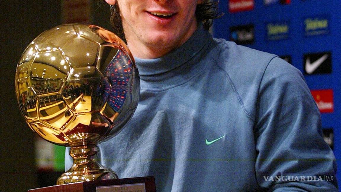 $!Messi se 'come años' con su cambio de look