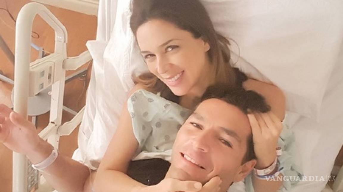 ¡Nació Renata!, hija de Jacky Bracamontes y Martin Fuentes