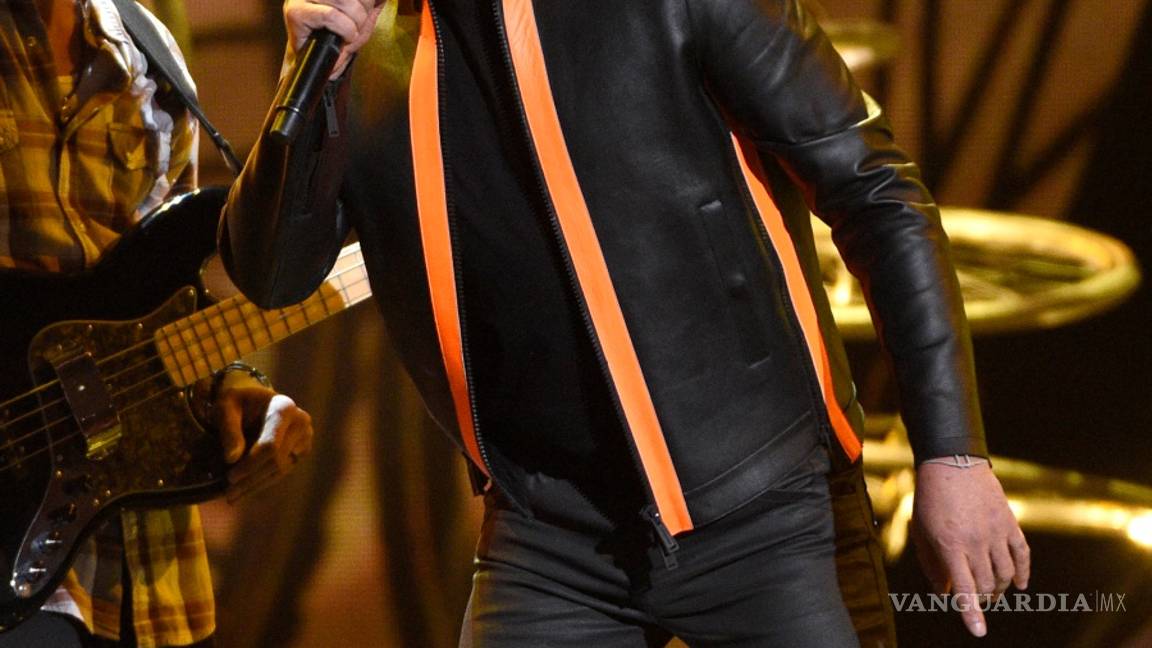 $!Carlos Vives dona su guitarra al Museo de Historia Americana