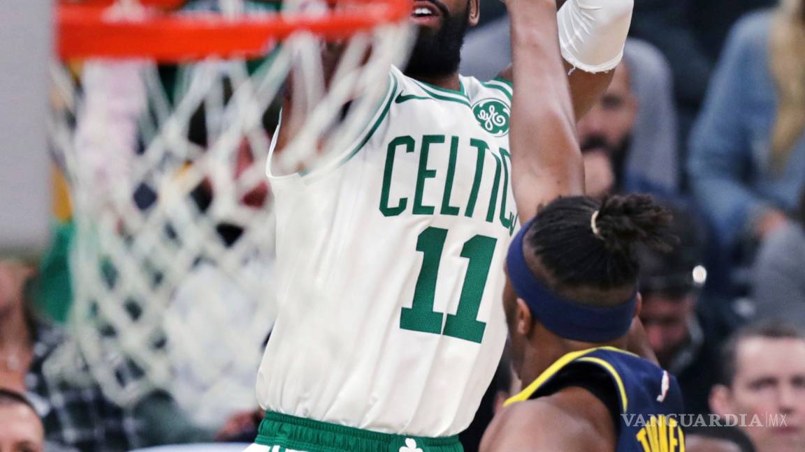 $!Kyrie Irving está ¡que arde! y lleva a Boston a la victoria