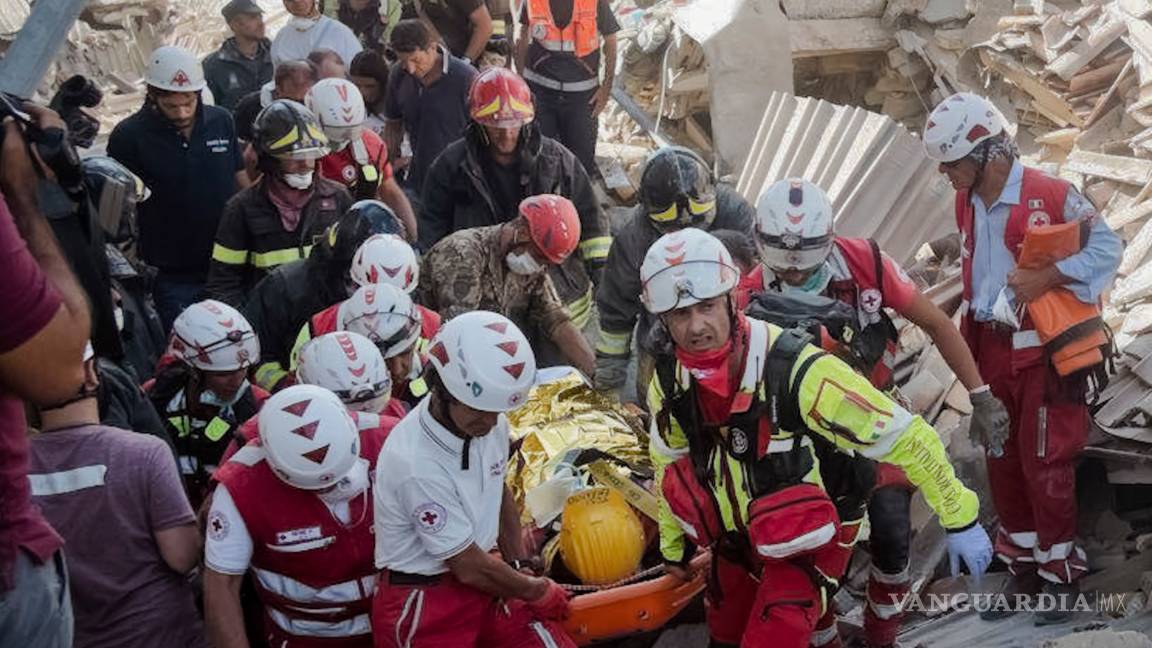 $!Sube a 159 cifra de muertos tras fuerte terremoto en Italia