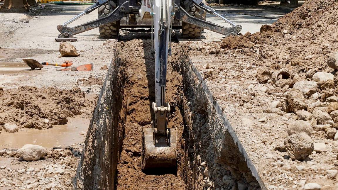 $!La obra contempla la instalación de 160 metros lineales de nueva infraestructura sanitaria para mejorar la salud pública en la zona.