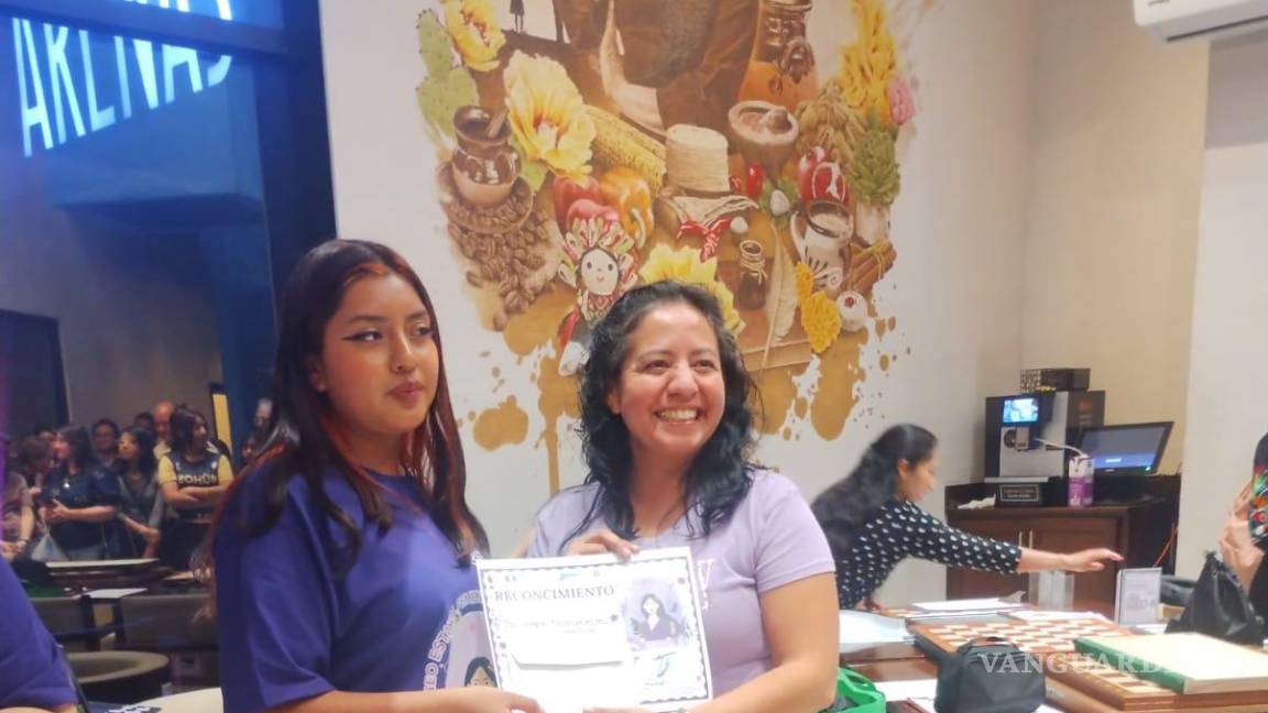 $!Jugadoras de diferentes edades participaron en el I Torneo Estatal Femenil de Ajedrez Rápido realizado en Saltillo.
