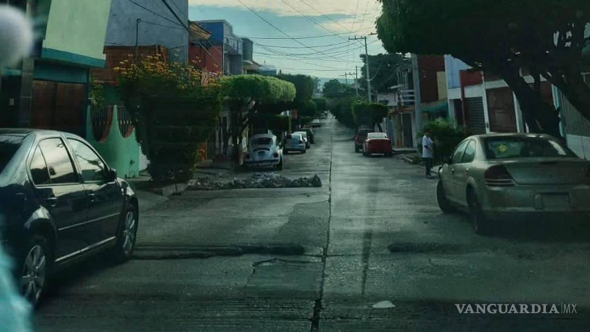 $!El “cavum” se forma en nubes cirrocúmulos y puede ser causado por la presencia de aeronaves, creando un efímero pero fascinante espectáculo atmosférico.