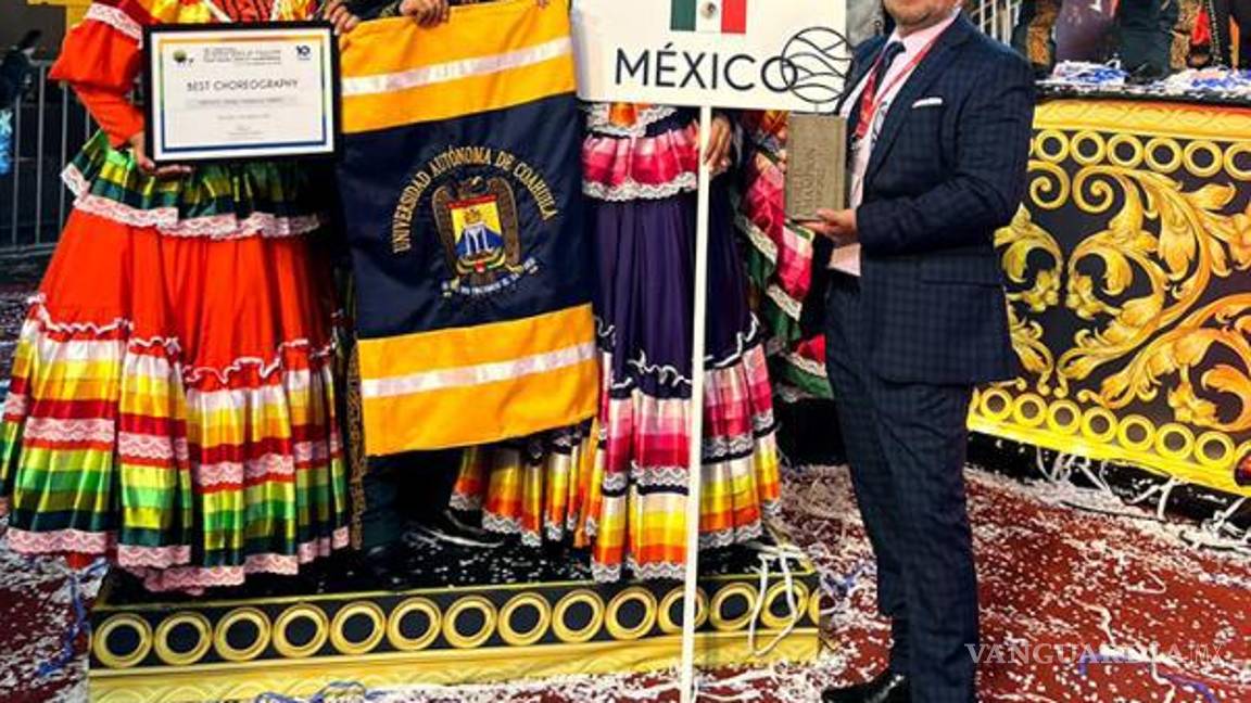 $!El grupo de Ballet Folklórico de la UAdeC, que regresa el próximo jueves a Saltillo.