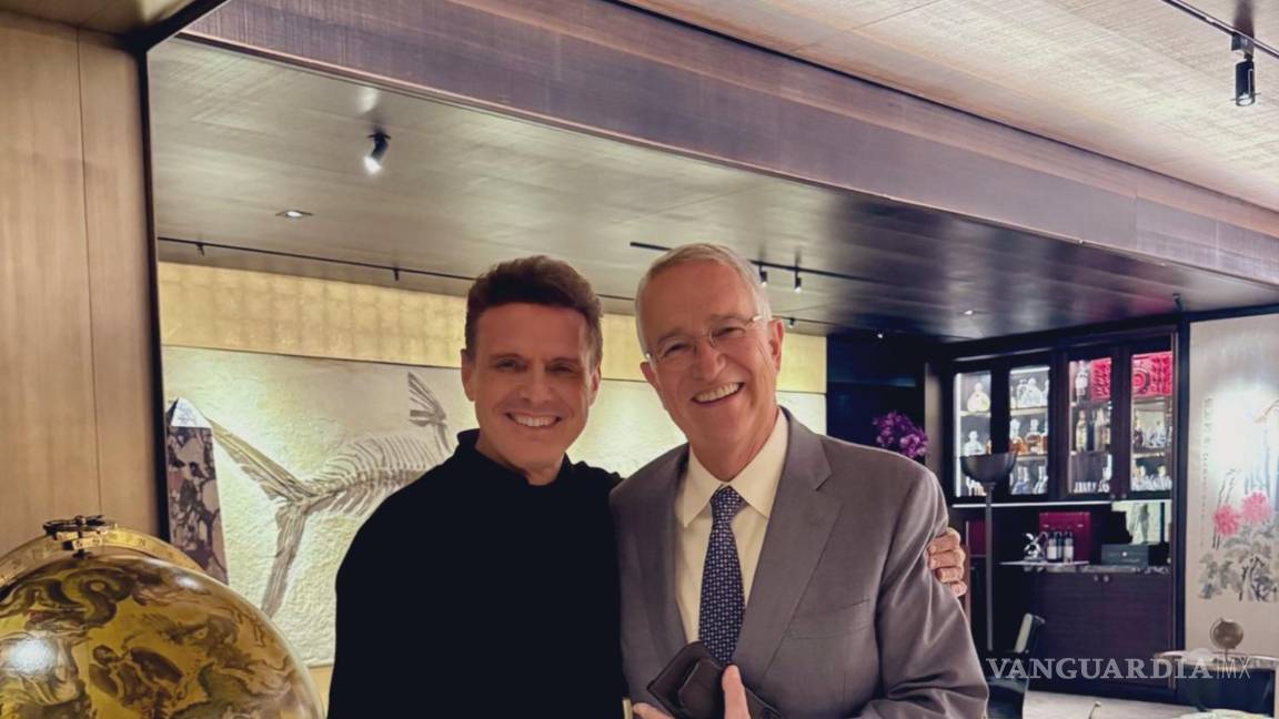 ¡Ájale qué amigos! Presume Ricardo Salinas Pliego cena en su casa con Luis Miguel