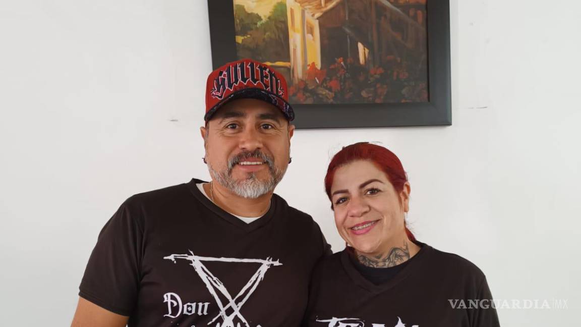 $!En Saltillo, Angie ha encontrado más de 100 trabajos de brujería en una sola tumba.