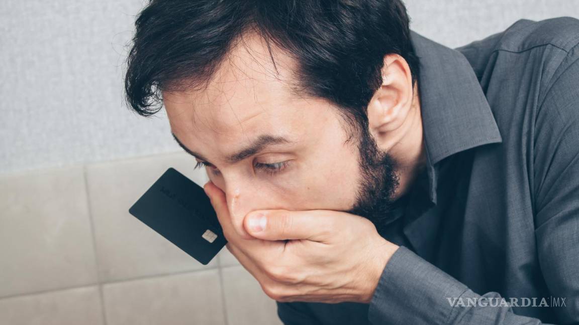 $!Sorpresa desagradable al revisar su cuenta bancaria.