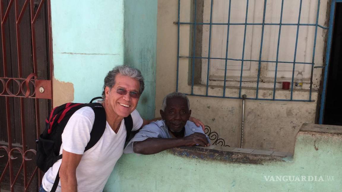 $!Con don Angel Valladares, el políglota de La Habana vieja.