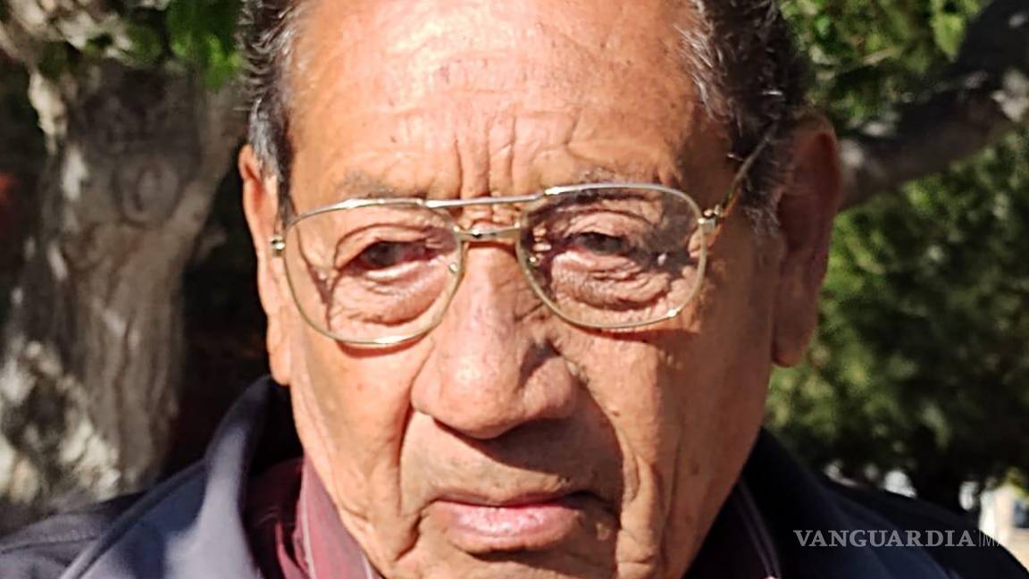 $!Florencio Sifuentes acudió a la casilla de la escuela Primaria “Federico David G Berlanga”; sin embargo, esta fue reubicada.