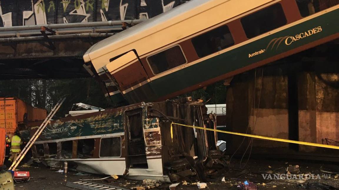 Tren se descarrila en el estado de Washington; reportan muertos y heridos