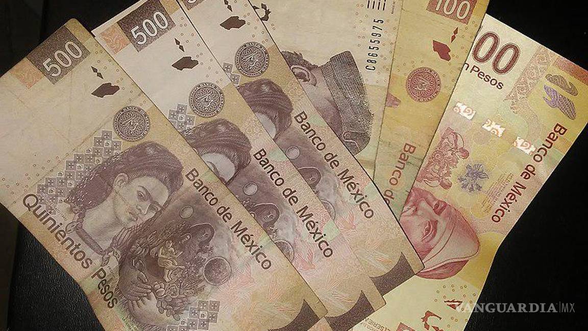 Moneda mexicana arranca semana bajo presión; tipo de cambio alcanza los 20.6 pesos por dólar