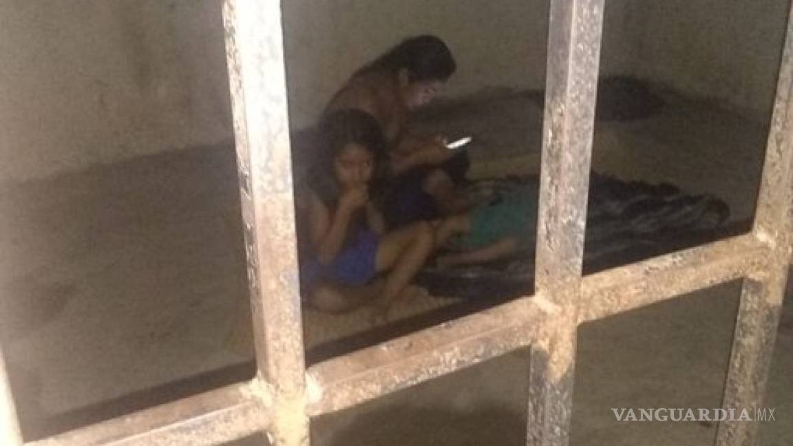 En Oaxaca encarcelan a madre e hijas por preguntar por su padre detenido