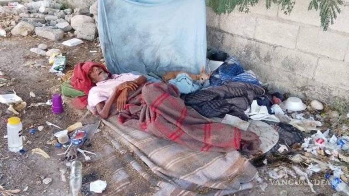 $!Don Miguel fue trasladado al hospital tras recibir atención y el acompañamiento de personal municipal.