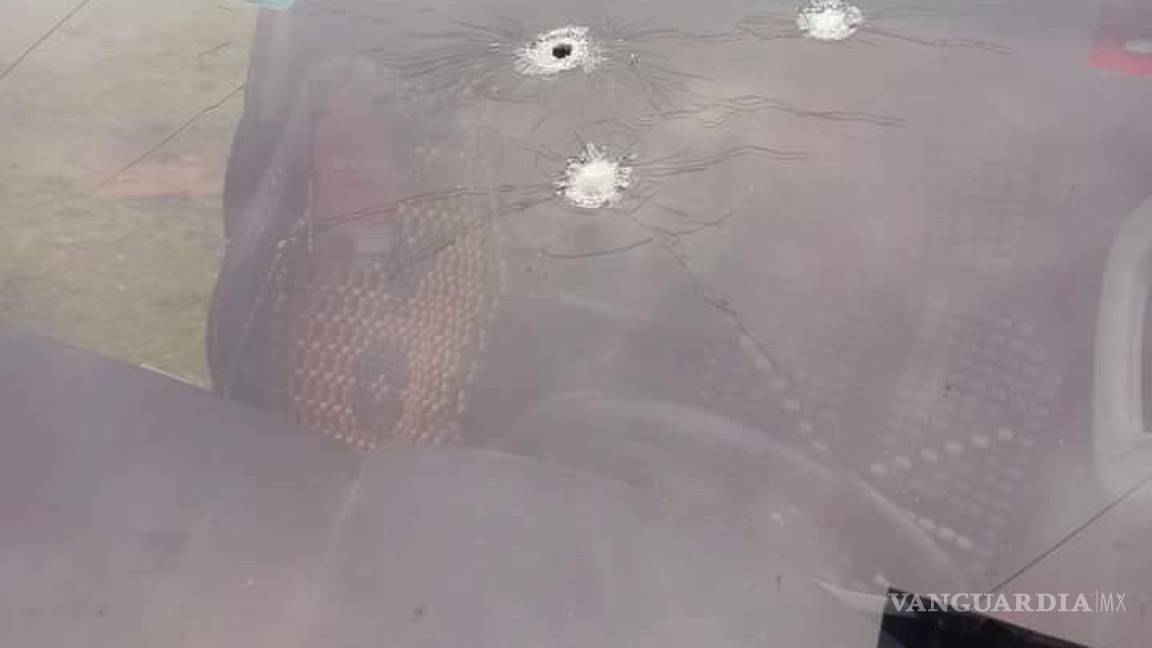 $!El suceso quedó registrado en un video de cuatro minutos que filmó una mujer que estaba en el coche con Morales.