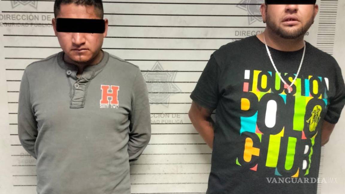 Policía de Saltillo intercepta camioneta robada gracias a sistema de geolocalización y atrapa a par de ladrones