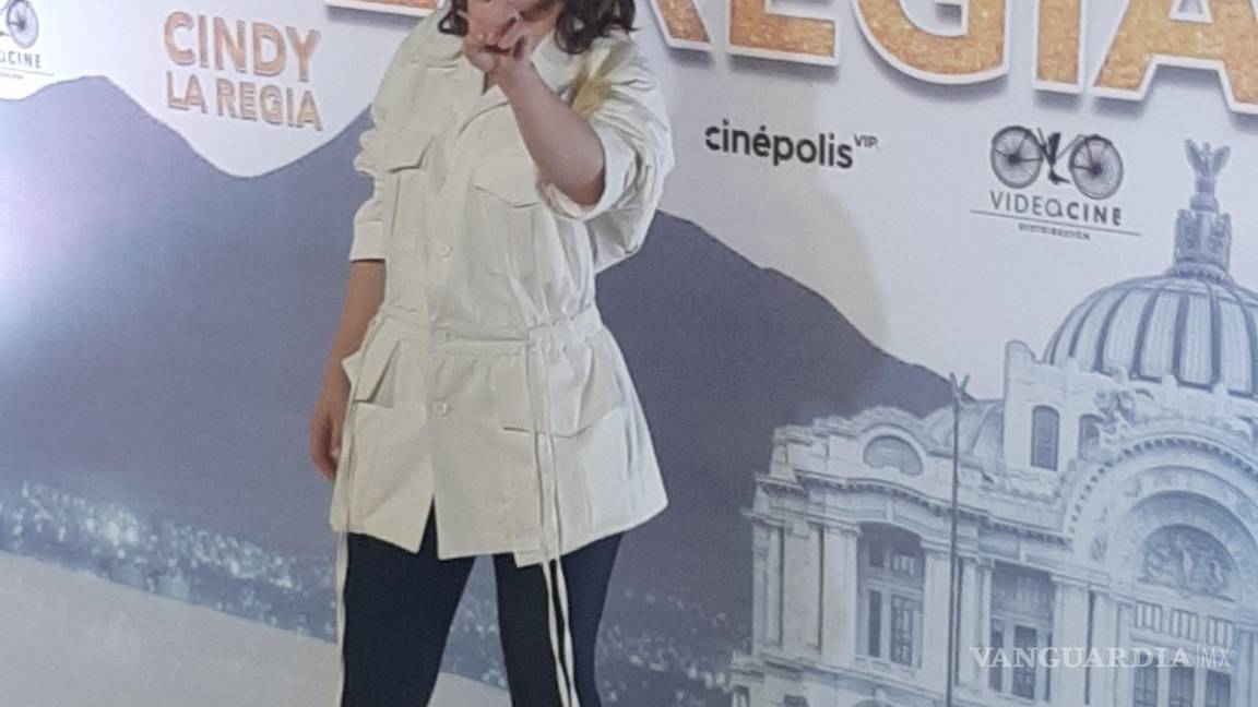 $!Cindy 'La Regia' sale del comic y muestra al mundo la cultura regia
