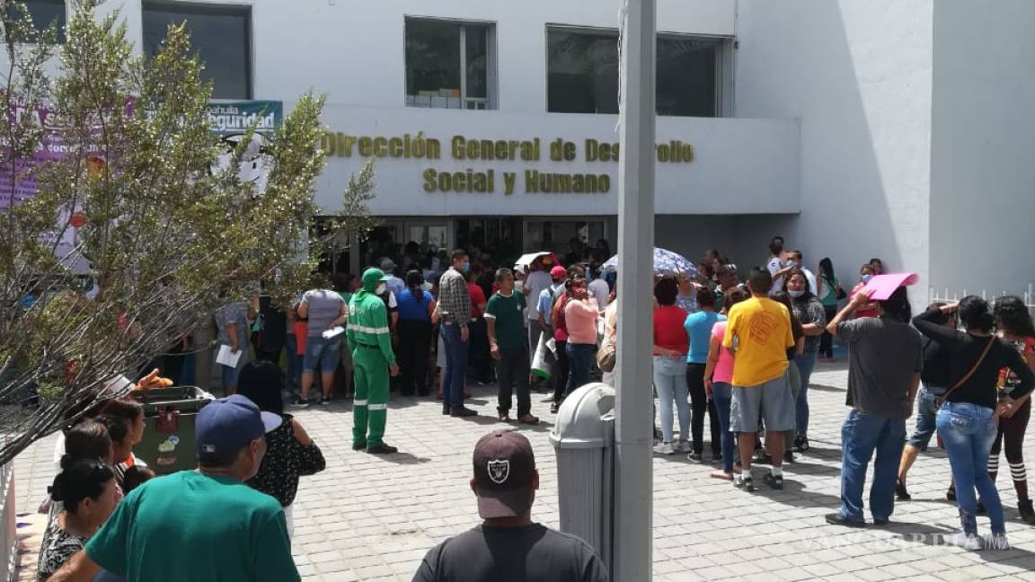 Tianguistas de Torreón exigen apoyos para pasar la cuarentena