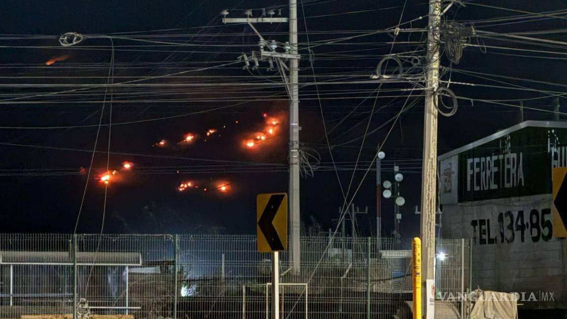 Se incendian cerros al poniente del Saltillo