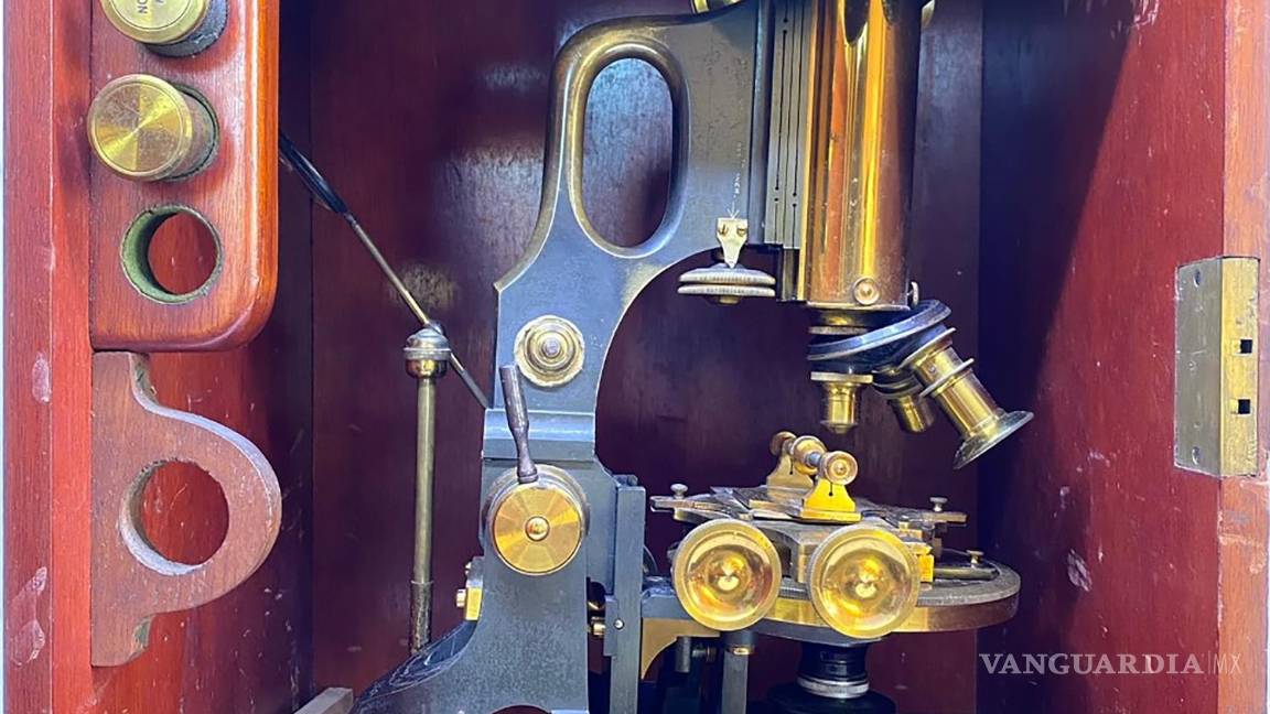 $!Microscopio utilizado en las expediciones al Himalaya.