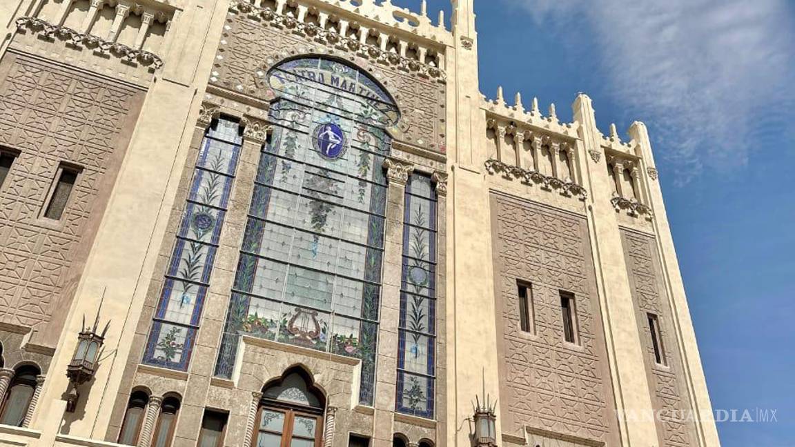 $!El Teatro Isauro Martínez es uno de los edificios más representativos del patrimonio cultural de Torreón.