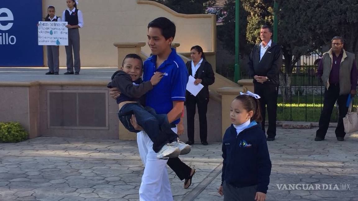 $!Entrega CIZ 18 sillas al CRIT