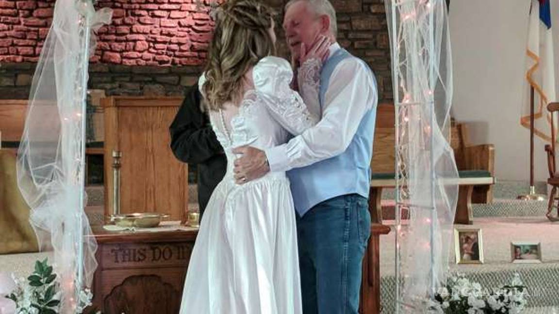 $!Joven de 19 años se defiende del bullying tras casarse con un hombre... ¡de 62 años!