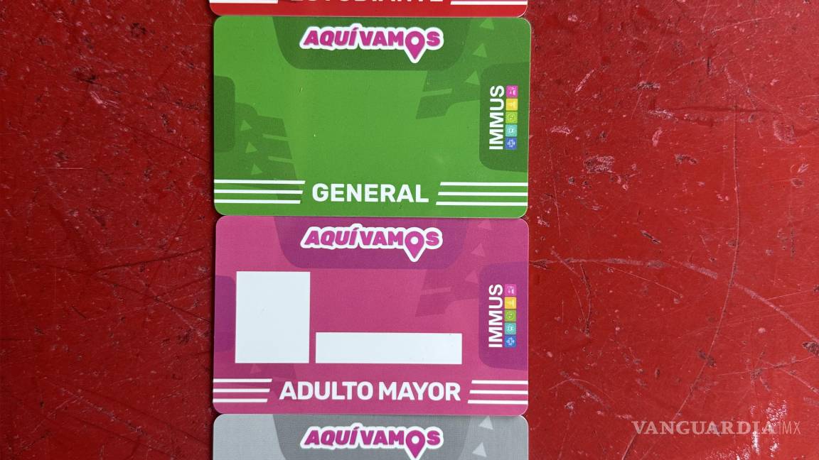 $!Estas son las nuevas tarjetas para transporte, que se pueden utilizar en las nuevas rutas troncales o rutas alimentadoras | FOTO: ORLANDO LUGO