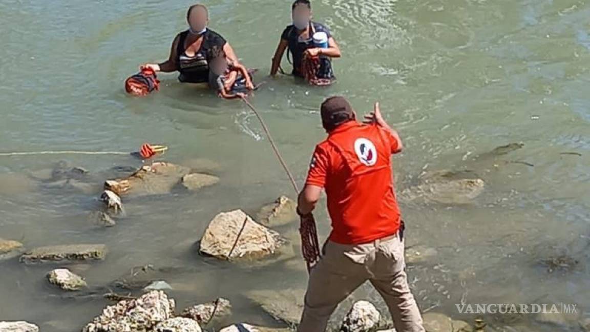 Rescata INM a 3 migrantes en Río Bravo en Piedras Negras