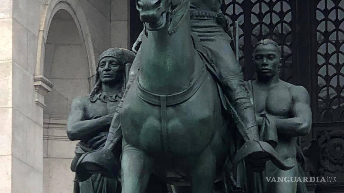 $!Después de los movimientos de Black Lives Matter, la crítica para la estatua se volvió insostenible para el museo.