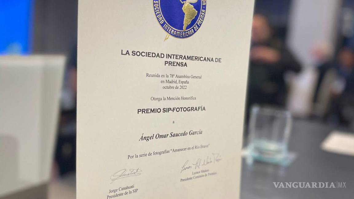 $!La Sociedad Interamericana de Prensa (SIP) reconoció a Omar Saucedo García, jefe de Fotografía y Multimedia de VANGUARDIA.