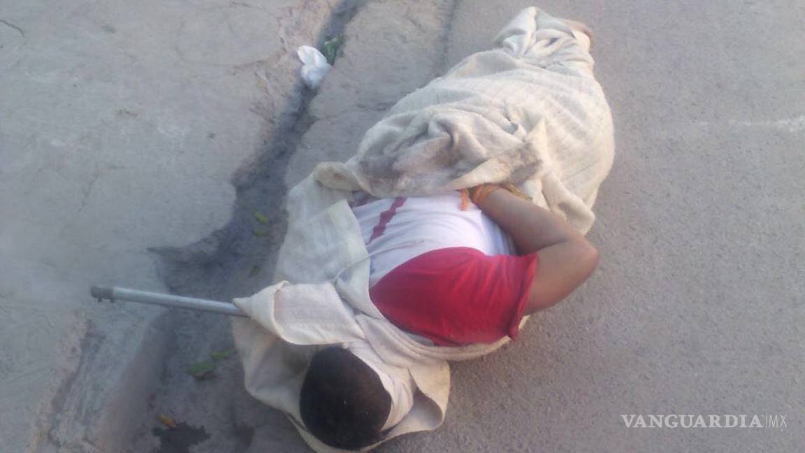 $!Encuentran cadáver estrangulado y encobijado en Torreón