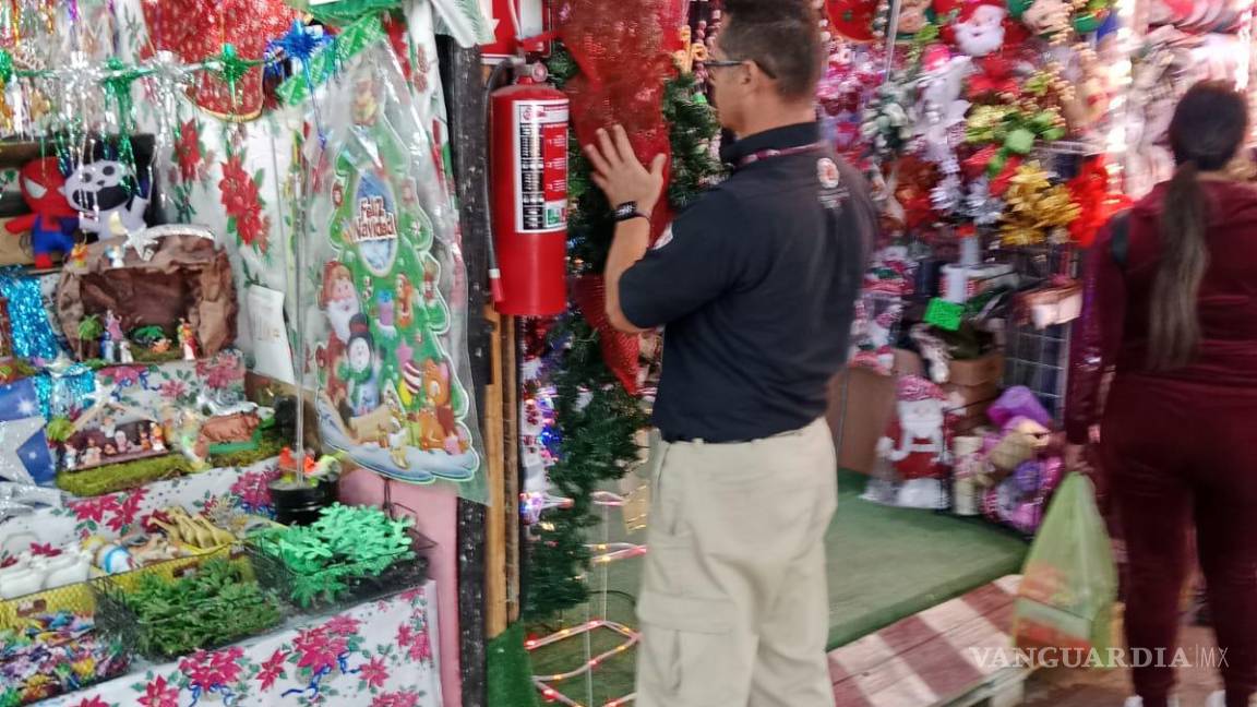 Mercadito navideño de Torreón bajo vigilancia constante de Protección Civil