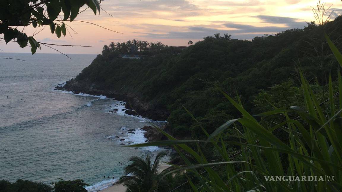 $!Puerto Escondido, Oaxaca, se ubica al sur de México en la costa del Pacífico.