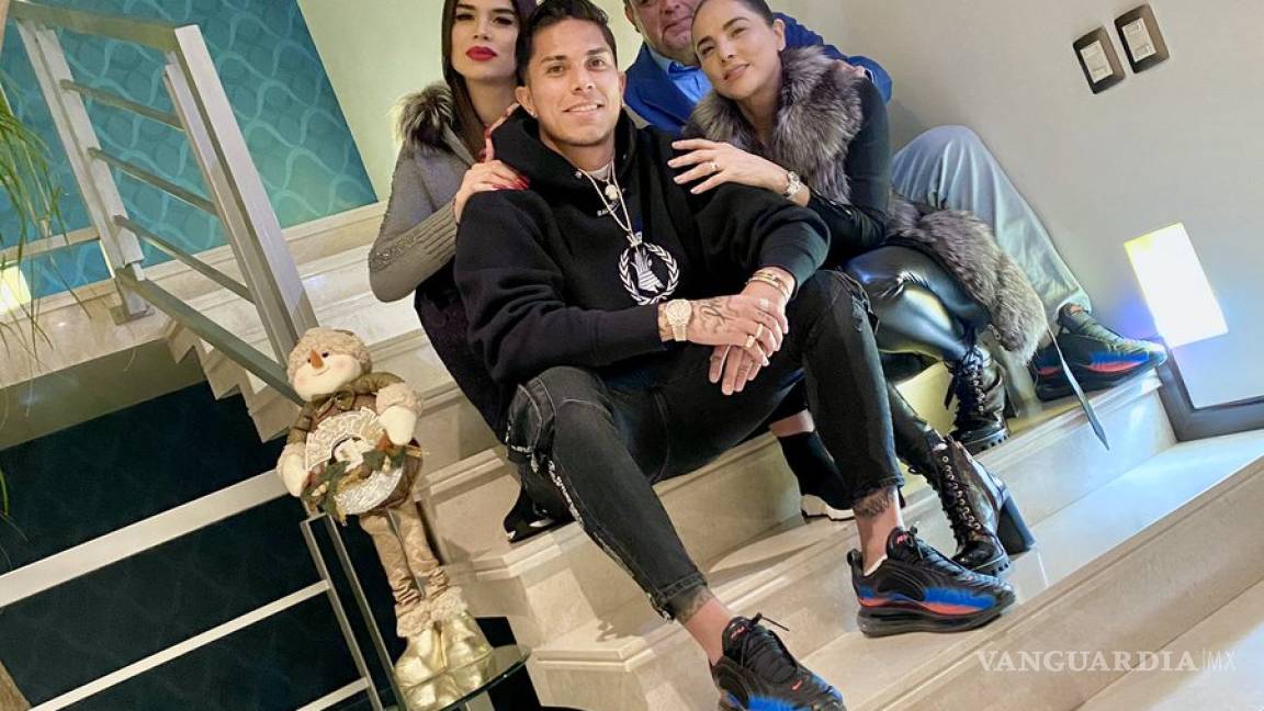 Carlos Salcedo celebra la Navidad con su familia