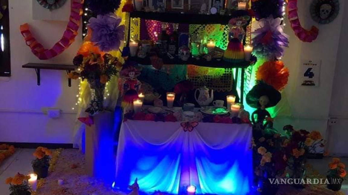 $!¿Ya viste estos altares en Saltillo? Dedicados a familiares, Walt Disney, Juan Gabriel, Cri-Cri y más (Fotos)