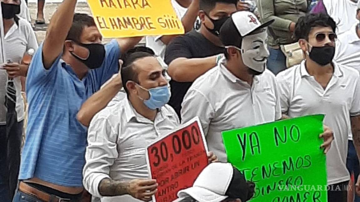 Marchan por reapertura de antros y bares en Nuevo León