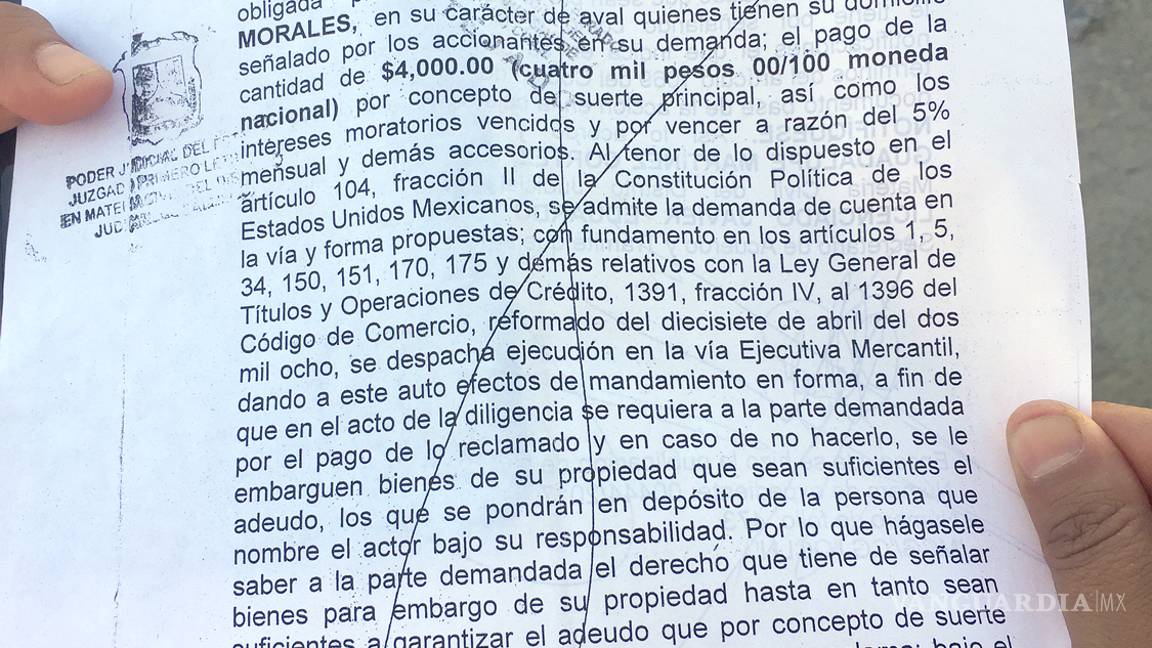 $!Saltillenses acusan a empresa de préstamos de cobros indebidos
