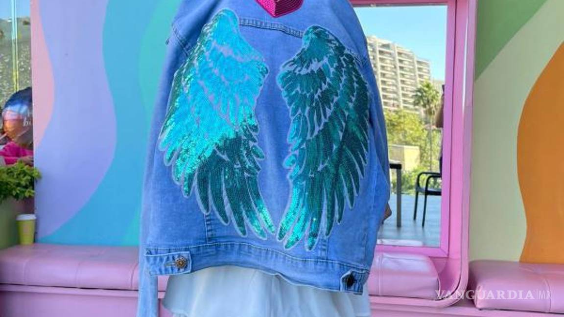 $!Diseñan saltillenses chamarras contra la violencia de género