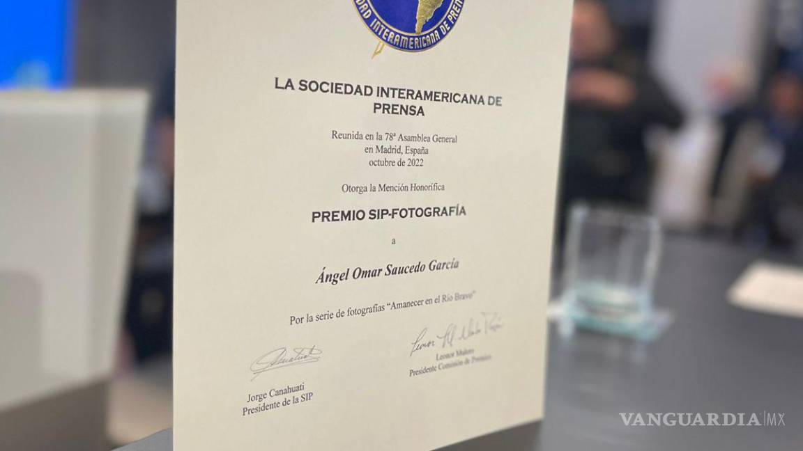 $!La Sociedad Interamericana de Prensa (SIP) reconoció a Omar Saucedo García, jefe de Fotografía y Multimedia de VANGUARDIA.