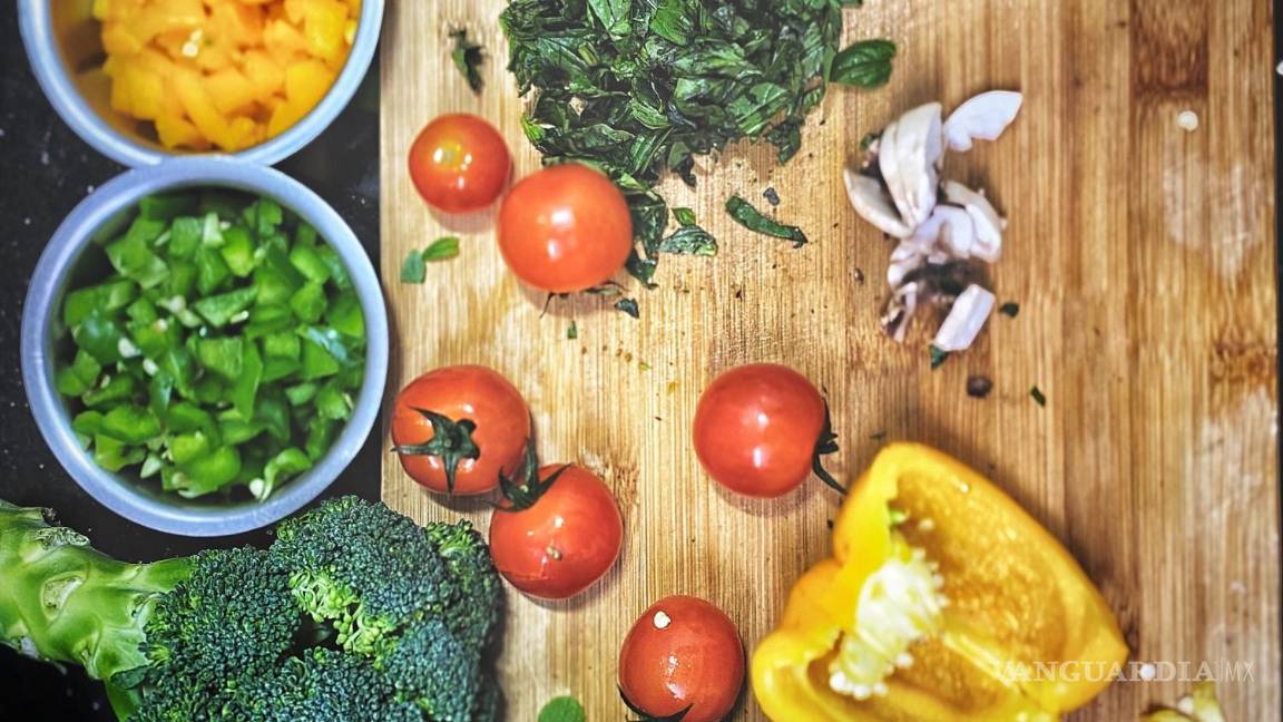 $!Los vegetales hechos en freidora de aire tienen una textura más crujiente.