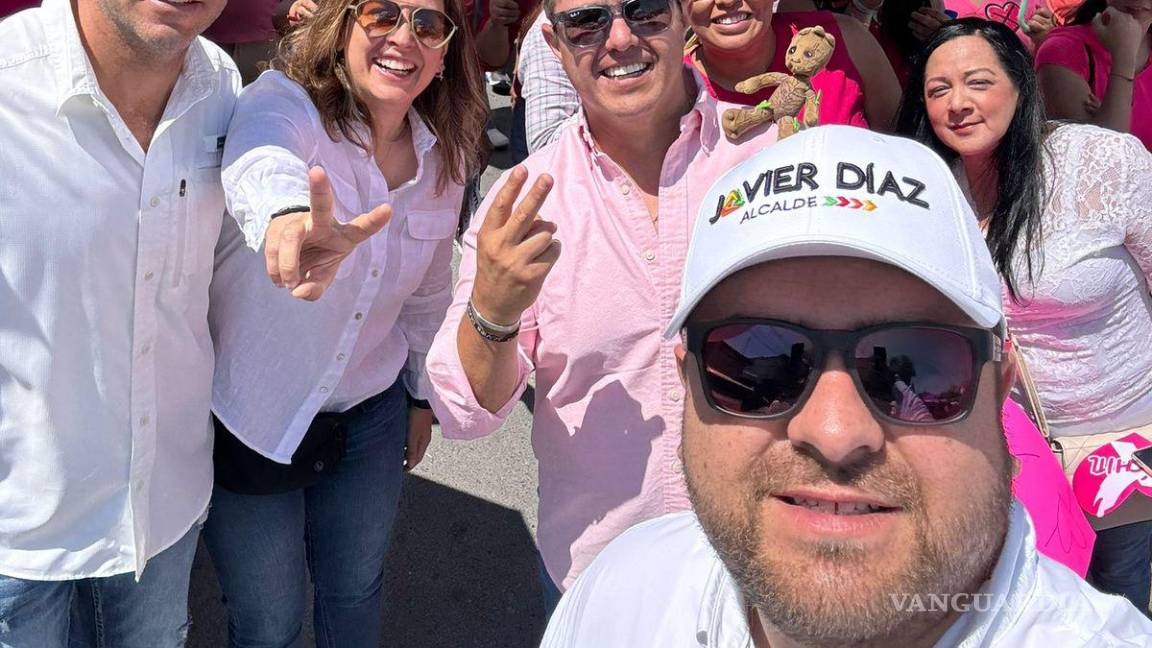 $!Priistas, panistas y perredistas se sumaron a los contingentes ciudadanos.