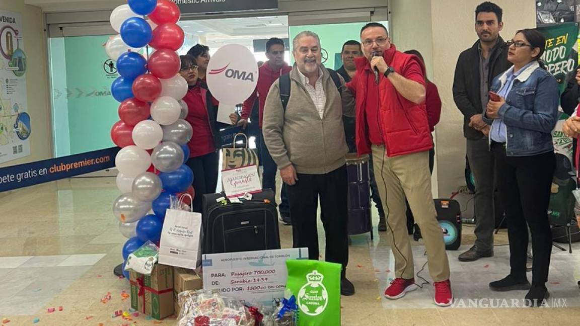 Celebran llegada del pasajero 700 mil al Aeropuerto Internacional de Torreón