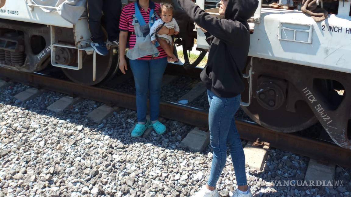$!Los migrantes han provocado impacto en la red ferroviaria del país, generando pérdidas millonarias.